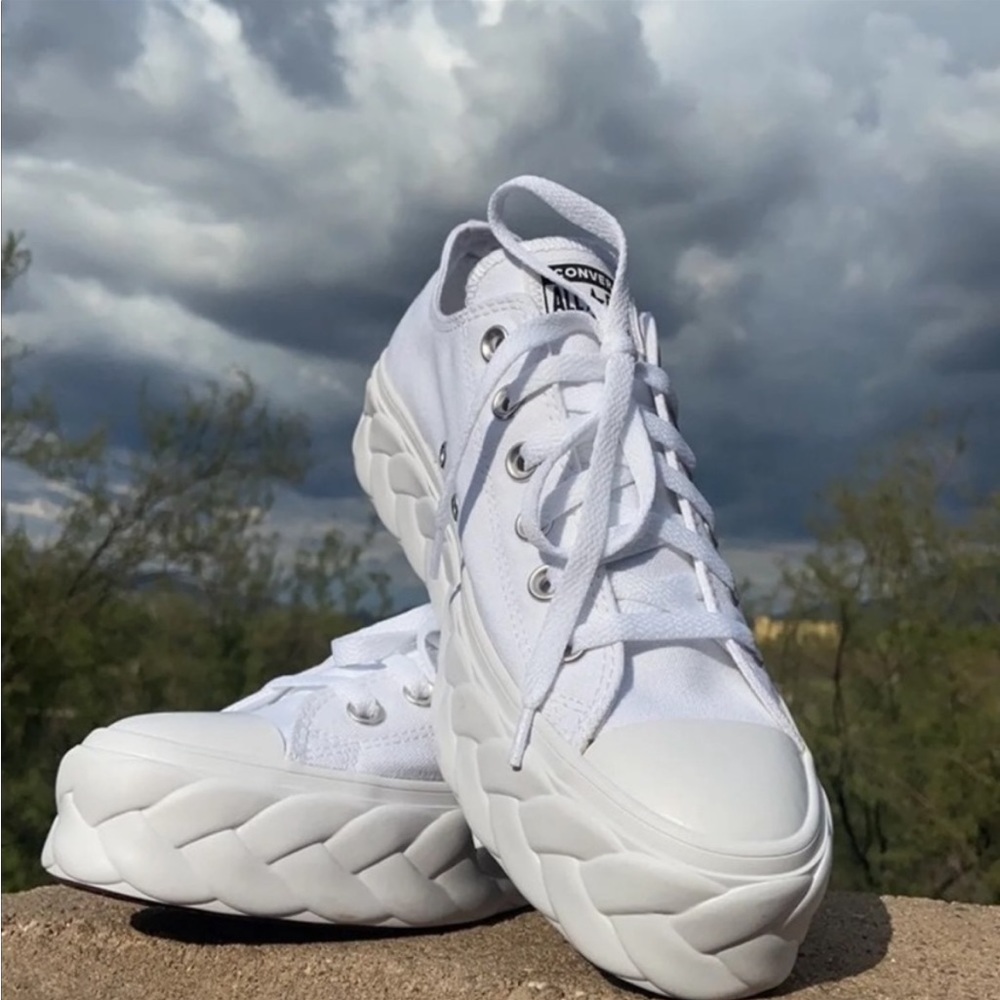 New Cable Lift / Platform White Canvas Converse CTAS OX Sneakers